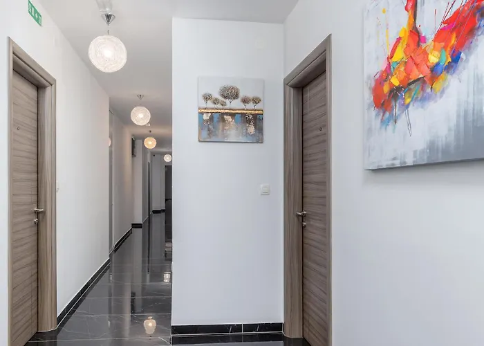 Lovely In With Wifi Apartment Pula