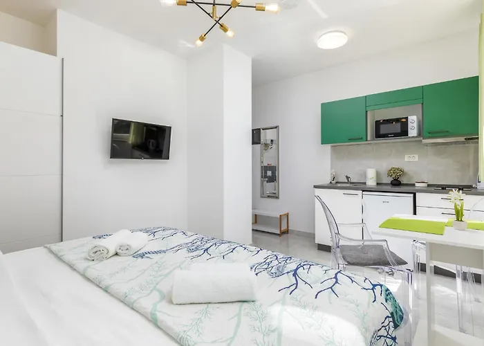 Appartement Lovely In With Wifi