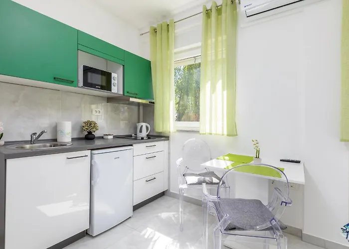 Appartement Lovely In With Wifi