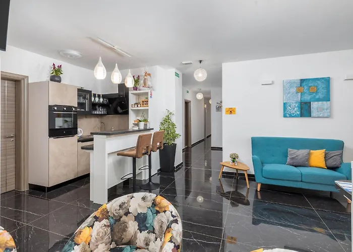 Appartement Lovely In With Wifi Pula